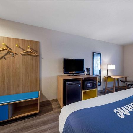 Days Inn By Wyndham Lathrop Exteriér fotografie